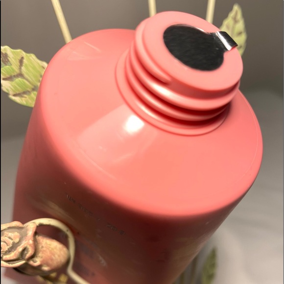 2 for $26 Hand in Hand BODY LOTION cactus blossom/bergamot/crisp basil - Picture 7 of 7